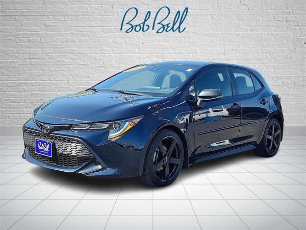 Toyota Corolla Hatchback with VIN: JTND4MBE7N3172341