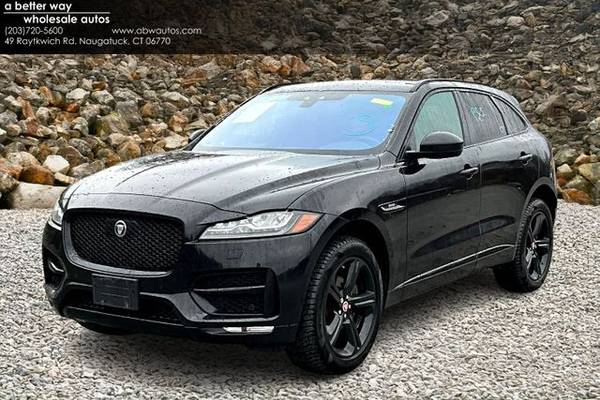 Jaguar F-PACE with VIN: SADCL2FX6LA643539