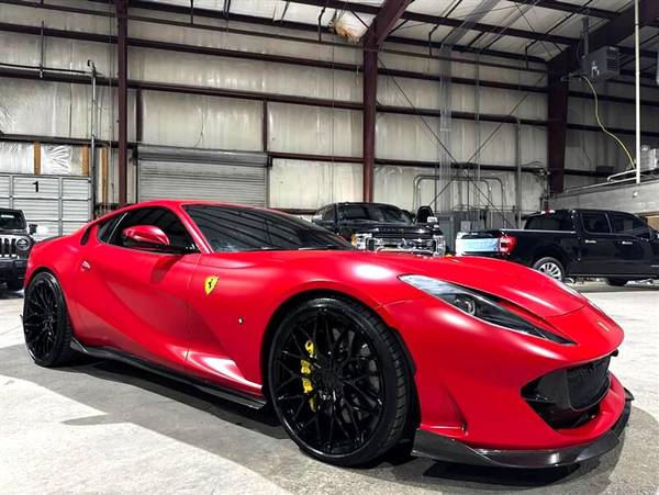 Ferrari 812 Superfast with VIN: ZFF83CLA9J0233121