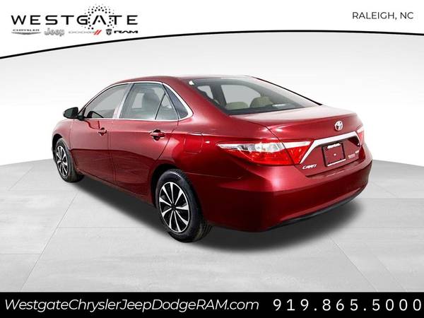 Toyota Camry with VIN: 4T1BF1FK2HU705520