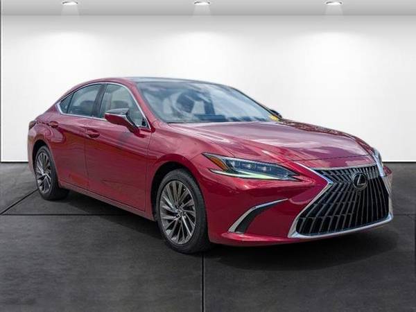 Lexus ES with VIN: 58AFZ1B1XSU200623