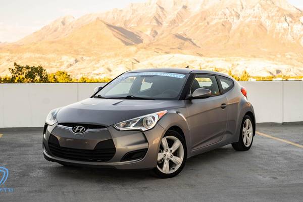 2013 Hyundai Veloster Base Hatchback