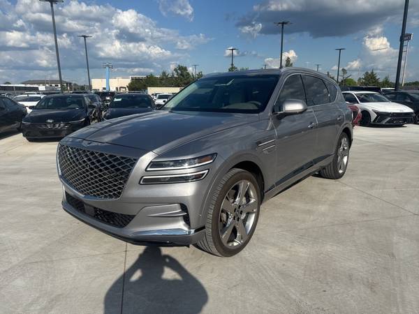 Genesis GV80 with VIN: KMUHCESC0RU151695