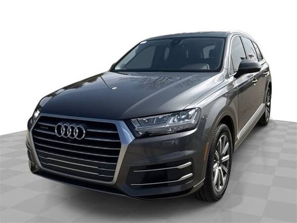 Audi Q7 with VIN: WA1LHAF73KD018403