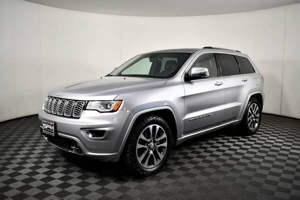 Jeep Grand Cherokee with VIN: 1C4RJFCT8HC758983