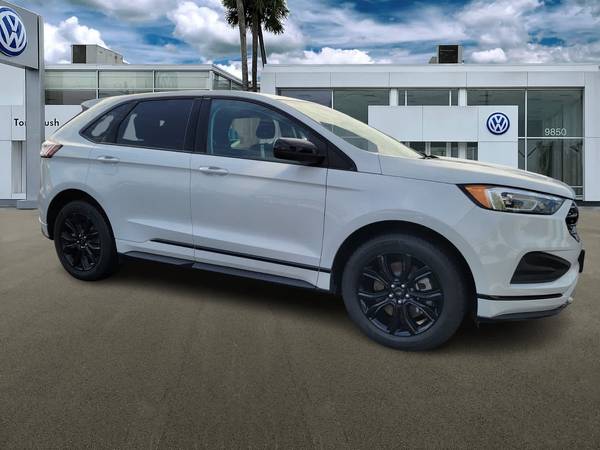 Ford Edge with VIN: 2FMPK4G96NBA77378