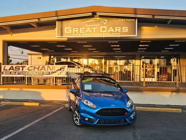 Ford Fiesta with VIN: 3FADP4GXXJM147728