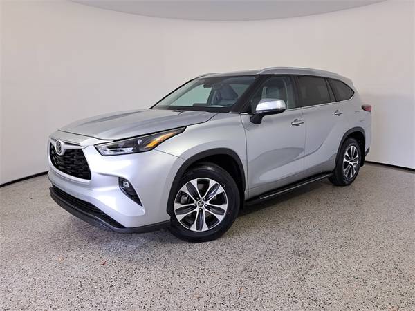 Toyota Highlander with VIN: 5TDKDRAH5PS516111