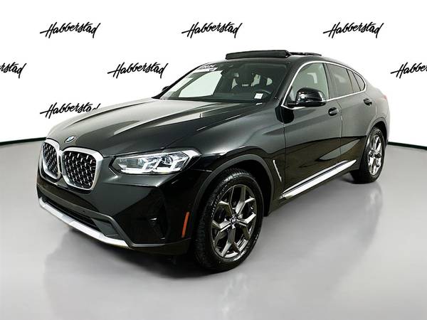 BMW X4 with VIN: 5UX33DT09R9W77630