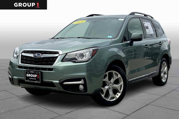 Subaru Forester with VIN: JF2SJAWC5JH614012