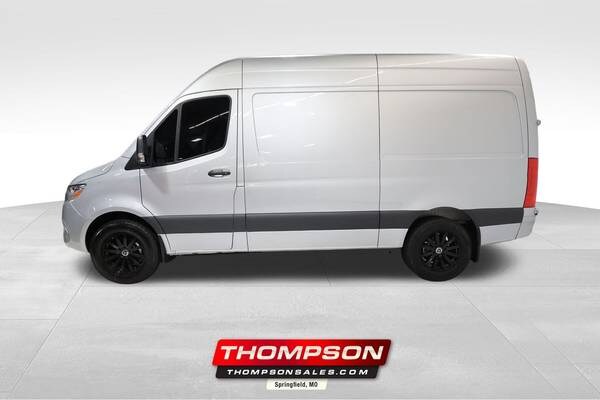 Mercedes-Benz Sprinter with VIN: W1Y4NBHY6PT155553