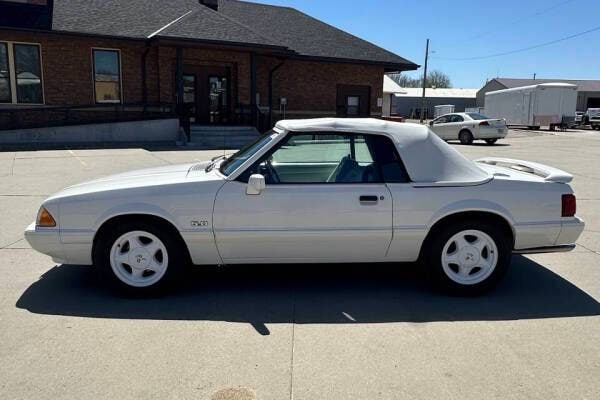 1993 Ford Mustang LX 5.0 Convertible