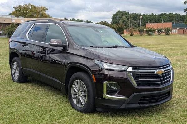 2022 Chevrolet Traverse LT Leather