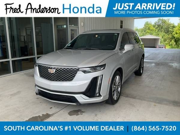 Cadillac XT6 with VIN: 1GYKPCRS0LZ207153