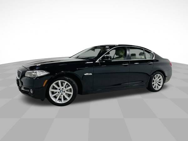 BMW 5 Series with VIN: WBA5B1C50FD922988