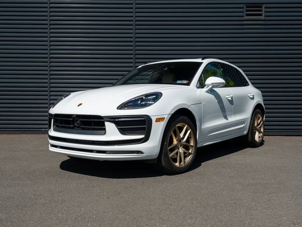 Porsche Macan with VIN: WP1AA2A50SLB03491