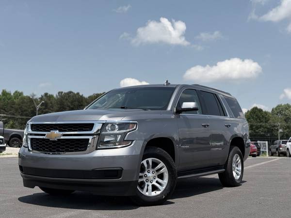 Chevrolet Tahoe with VIN: 1GNSKBKC5KR362983