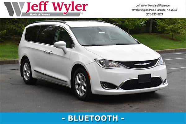 Chrysler Pacifica with VIN: 2C4RC1BG2HR517722