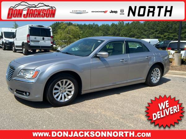 Chrysler 300 with VIN: 2C3CCAAG8EH272857