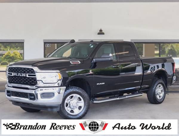Ram 2500 with VIN: 3C6UR5DL8NG182646