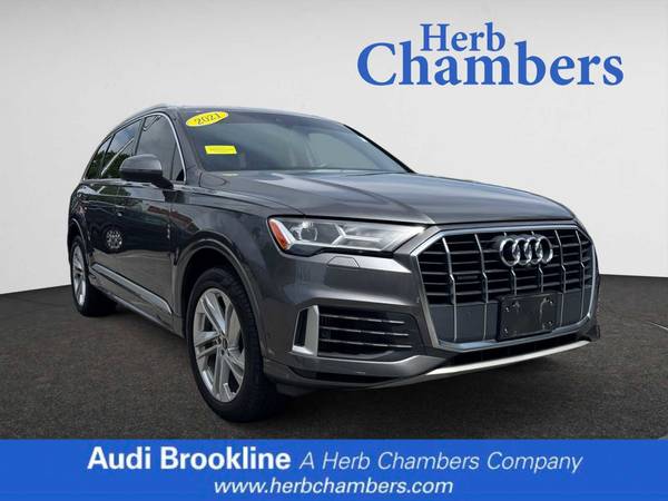 Audi Q7 with VIN: WA1LXAF77MD021813