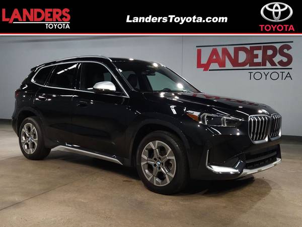 BMW X1 with VIN: WBX73EF0XP5W53395