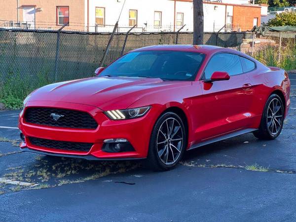 Ford Mustang with VIN: 1FA6P8TH1G5278981