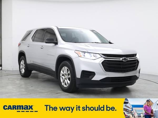 Chevrolet Traverse with VIN: 1GNERFKW7KJ251862