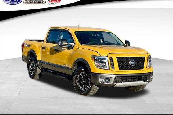 2018 Nissan Titan PRO-4X  Crew Cab