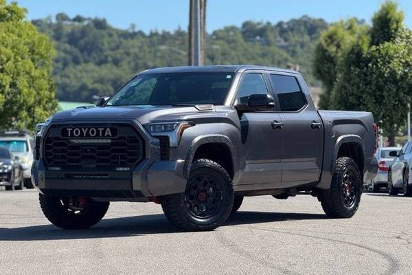 Toyota Tundra with VIN: 5TFPC5DB6RX059217