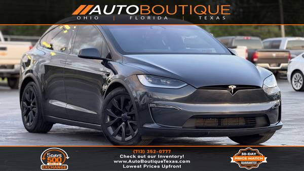 Tesla Model X with VIN: 7SAXCDE50RF447267