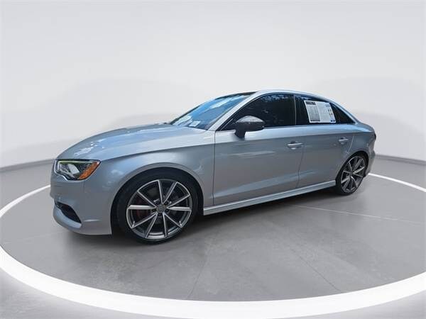 Audi S3 with VIN: WAUF1GFFXG1029843