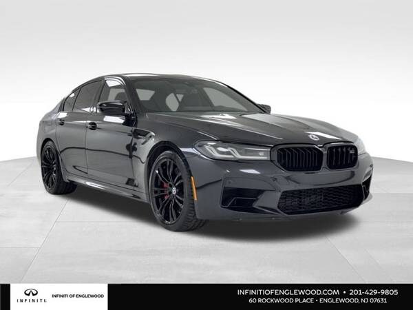 BMW M5 with VIN: WBS83CH02NCK72127