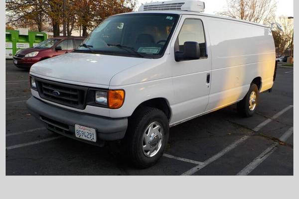 2006 Ford Econoline Cargo E-350 Super Duty