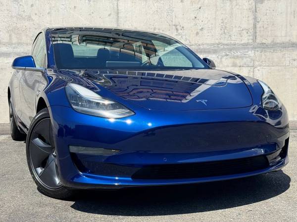 Tesla Model 3 with VIN: 5YJ3E1EA0KF436048
