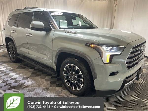 Toyota Sequoia with VIN: 7SVAAABA1SX067400