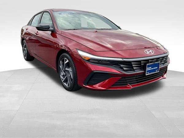 Hyundai Elantra with VIN: KMHLM4DG0SU891978