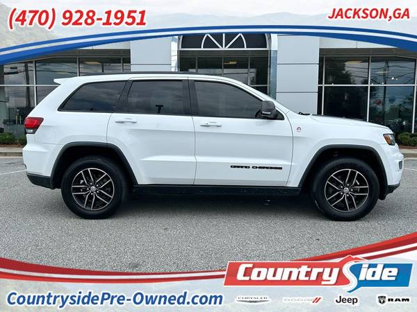 Jeep Grand Cherokee with VIN: 1C4RJFLG3HC932719