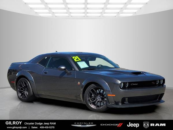 Dodge Challenger with VIN: 2C3CDZFJ0MH537575