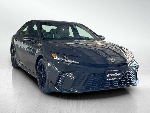 Toyota Camry with VIN: 4T1DAACK3SU572690