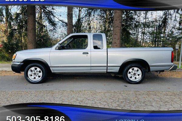 2000 Nissan Frontier XE  Extended Cab