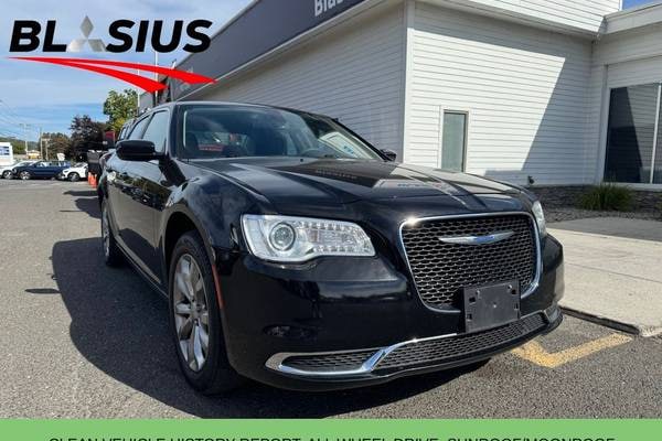 2022 Chrysler 300 Touring