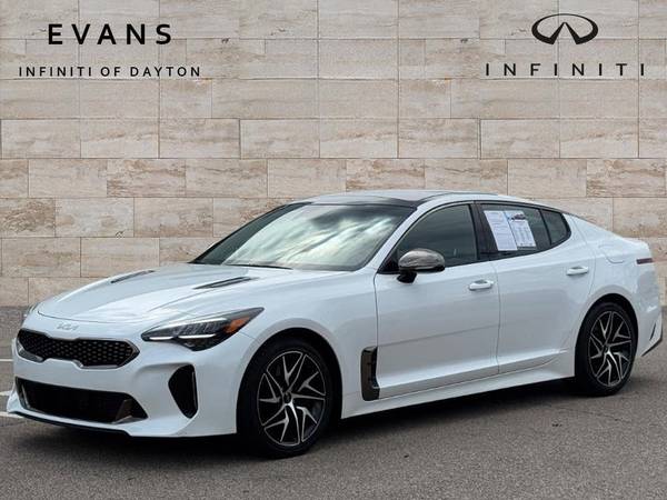 Kia Stinger with VIN: KNAE35LD7N6100915