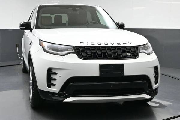 2024 Land Rover Discovery P300 Dynamic SE