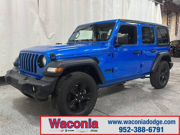Jeep Wrangler with VIN: 1C4HJXDG8NW271182