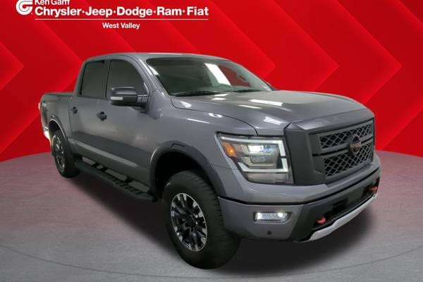 2024 Nissan Titan PRO-4X  Crew Cab