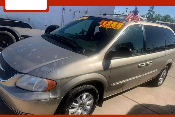 2003 Chrysler Town and Country EX