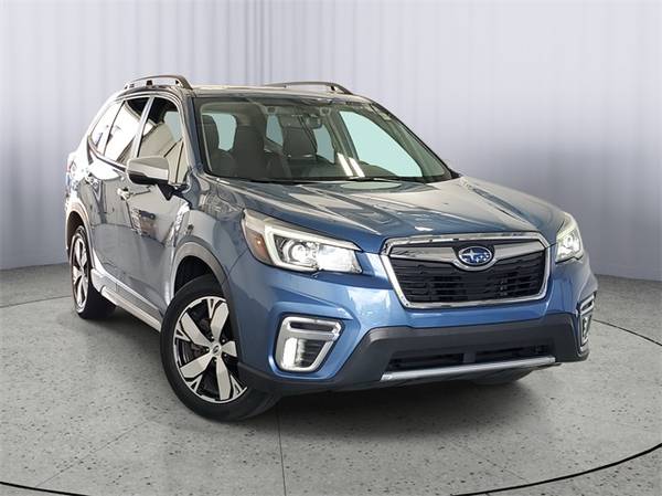 Subaru Forester with VIN: JF2SKAWC3KH558568