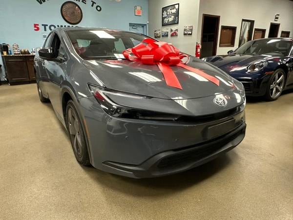 Toyota Prius with VIN: JTDACAAU7P3005255
