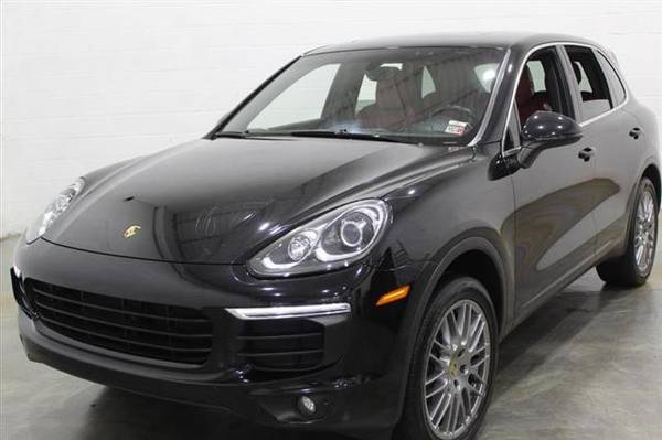 Porsche Cayenne with VIN: WP1AA2A21GLA01078